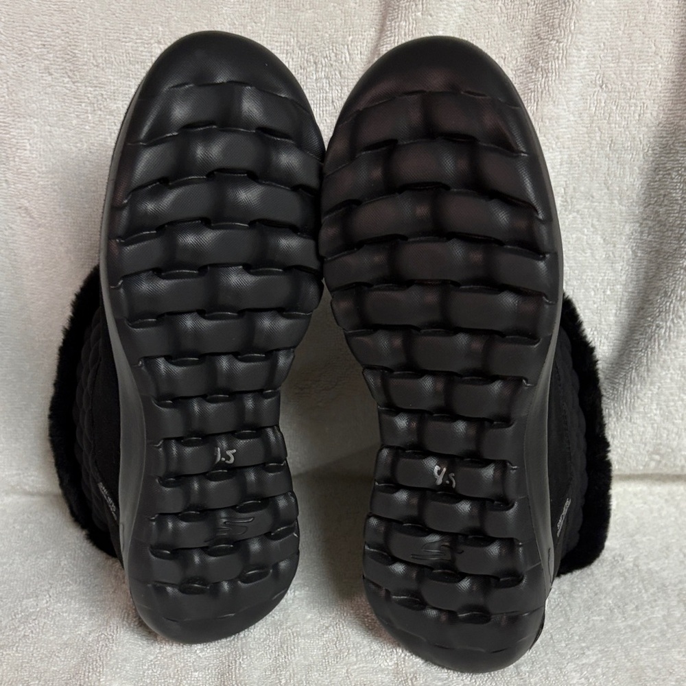 Skechers Slip Ins Women's Black Quilted Winter Boots - Picture 9 of 9